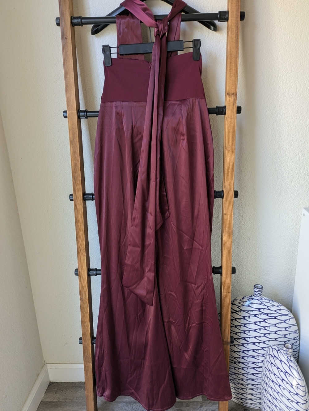 NWT Selfie Leslie Women's Burgundy Satin Plunge Maxi Dress - Size L - Picture 7 of 10